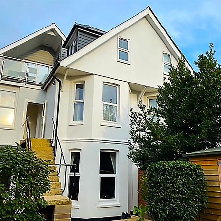 Private Two Bedroom Residence In Southbourne - Private Parking - Off The High Street - Minutes Away From The Beach Bournemouth Exteriér fotografie
