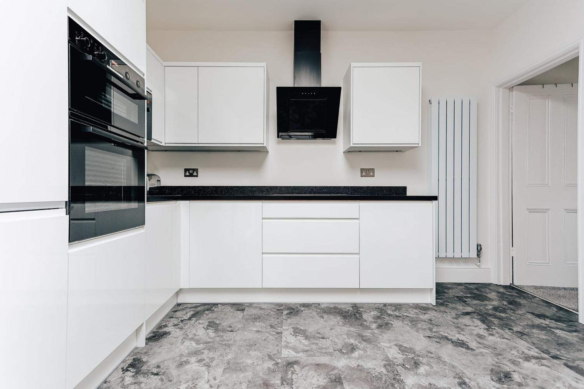 Private Two Bedroom Residence In Southbourne - Private Parking - Off The High Street - Minutes Away From The Beach Bournemouth Exteriér fotografie